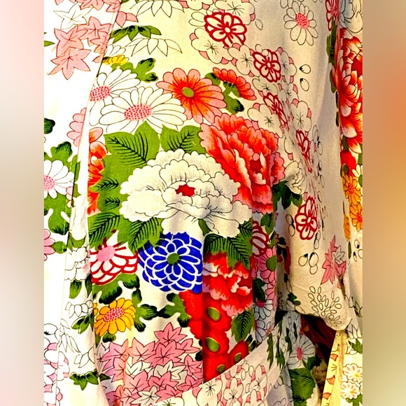 Vintage Kimono Belted Robe, No Tag Polyester/Rayon?, S/M Bright Japanese Floral - Picture 4 of 7
